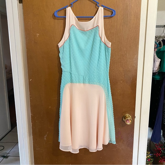 Size 12 Gianni Bini dress - Picture 3 of 8